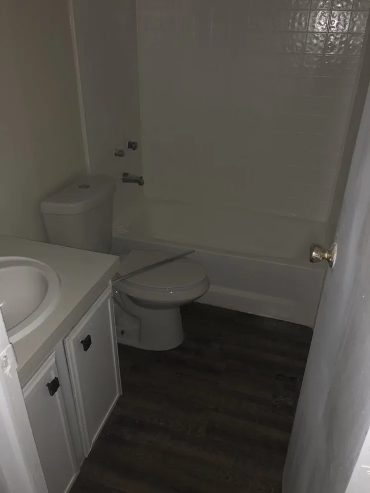 Slide of DW Mobile Maintenance