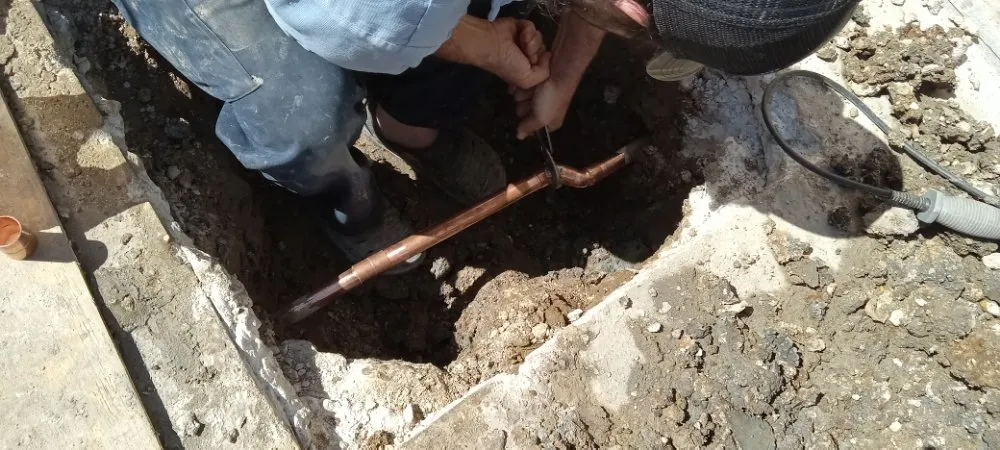 Slide of Dwaynes plumbing and handyman