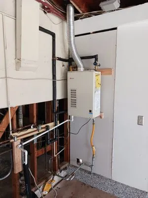 Dynamic Plumbing Services Logo