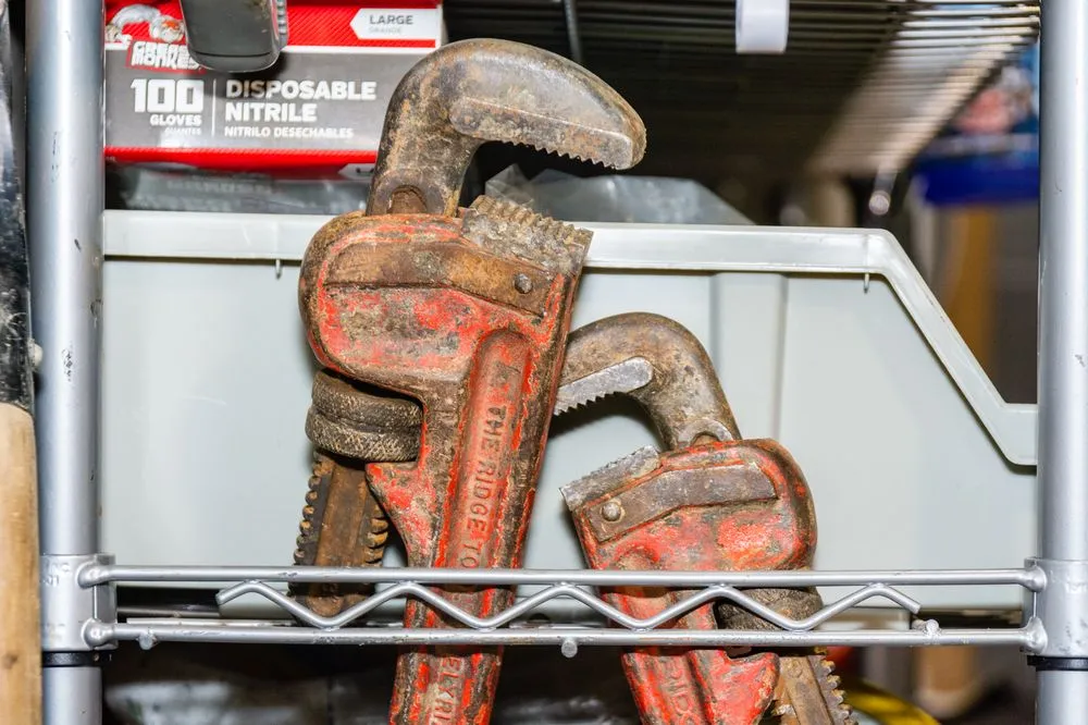 Slide of DYZ Plumbing