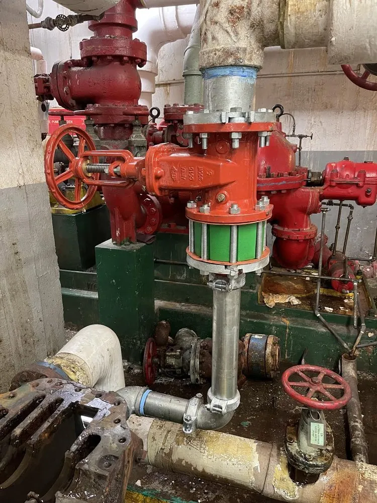 Emergency water heater service experts serving New York, NY - E & E Mechanical Services
