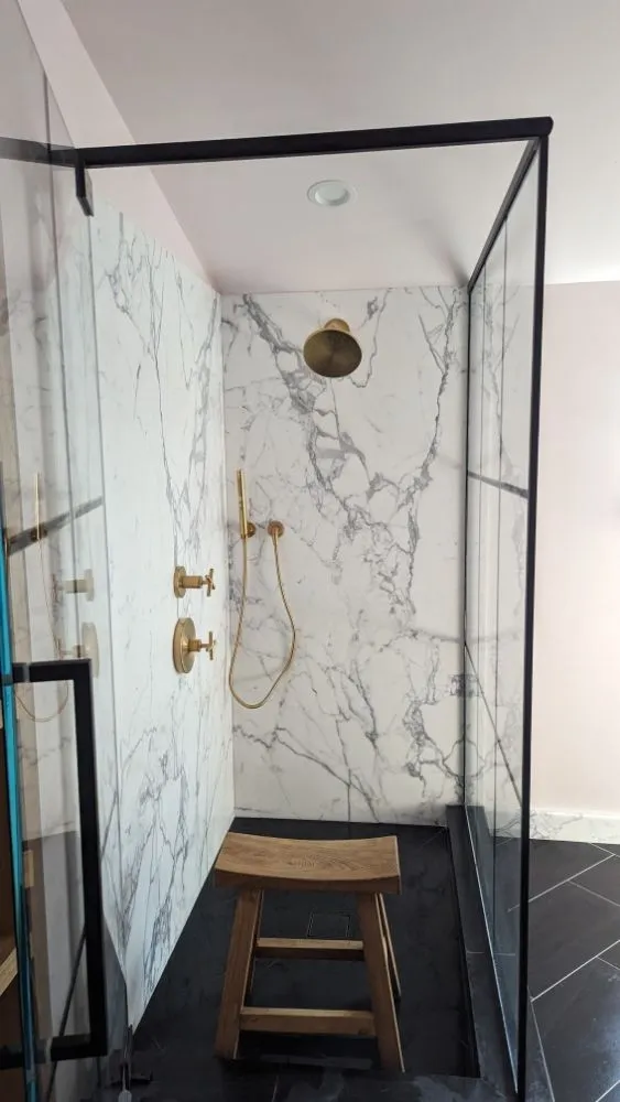 Slide of E-M.O.Z Plumbing