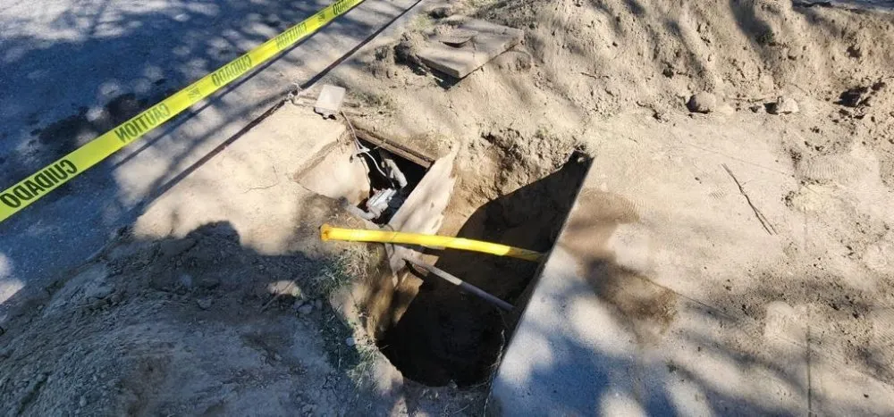 Slide of E-M.O.Z Plumbing