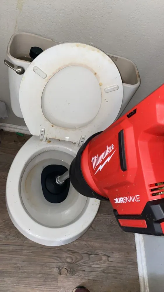 Slide of E&A Handyman and Plumbing Services