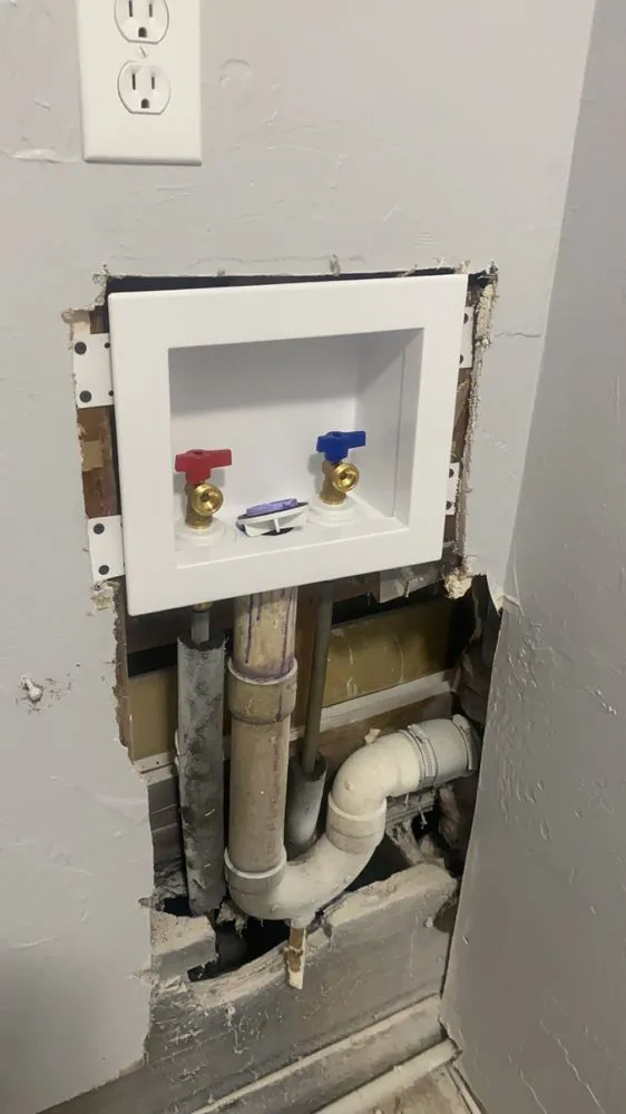 Slide of E&A Handyman and Plumbing Services