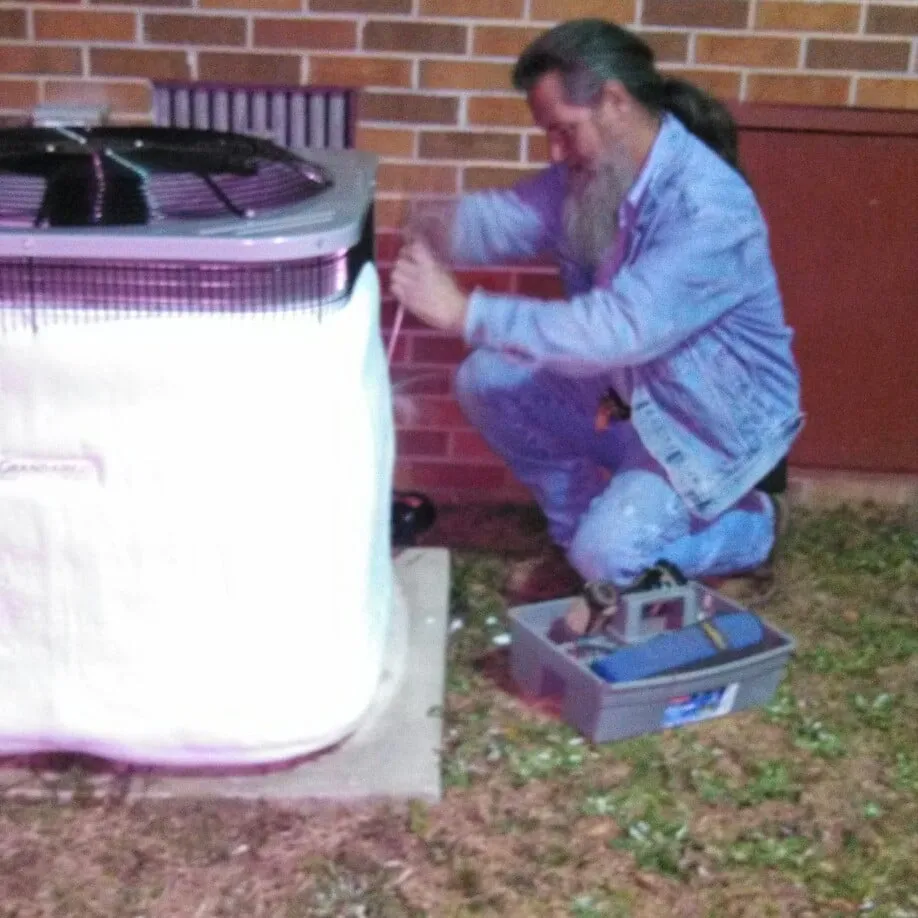 Slide of Earl's Heating and Air Conditioning