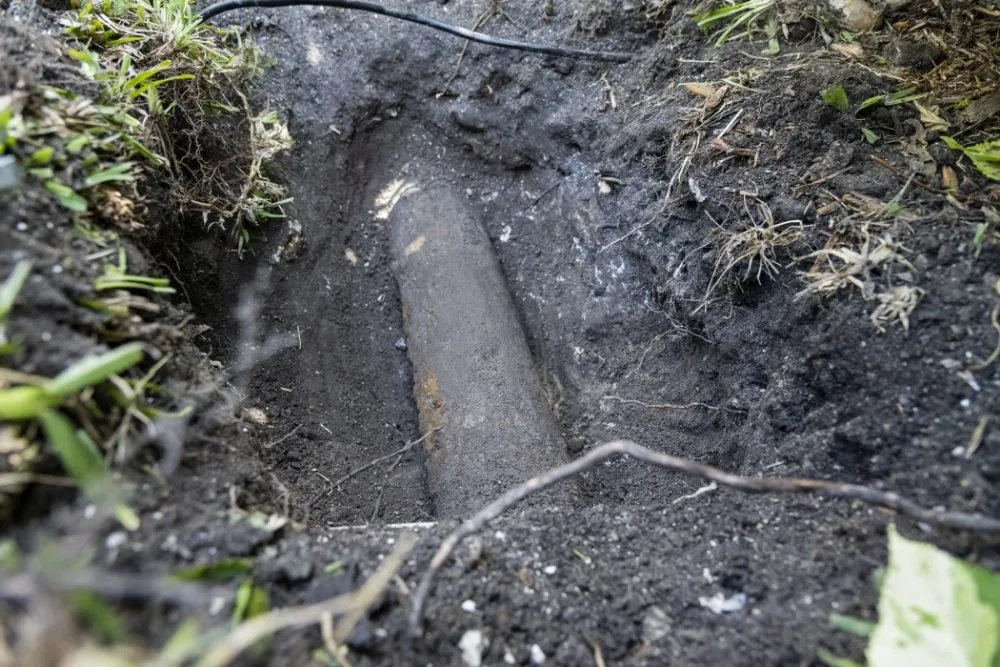 Slide of Earthbusters