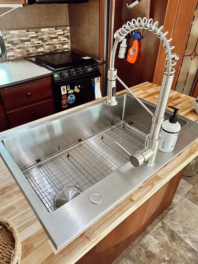 Slide of East Midwood 24 Hour Plumber