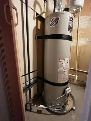 East Midwood 24 Hour Plumber Logo