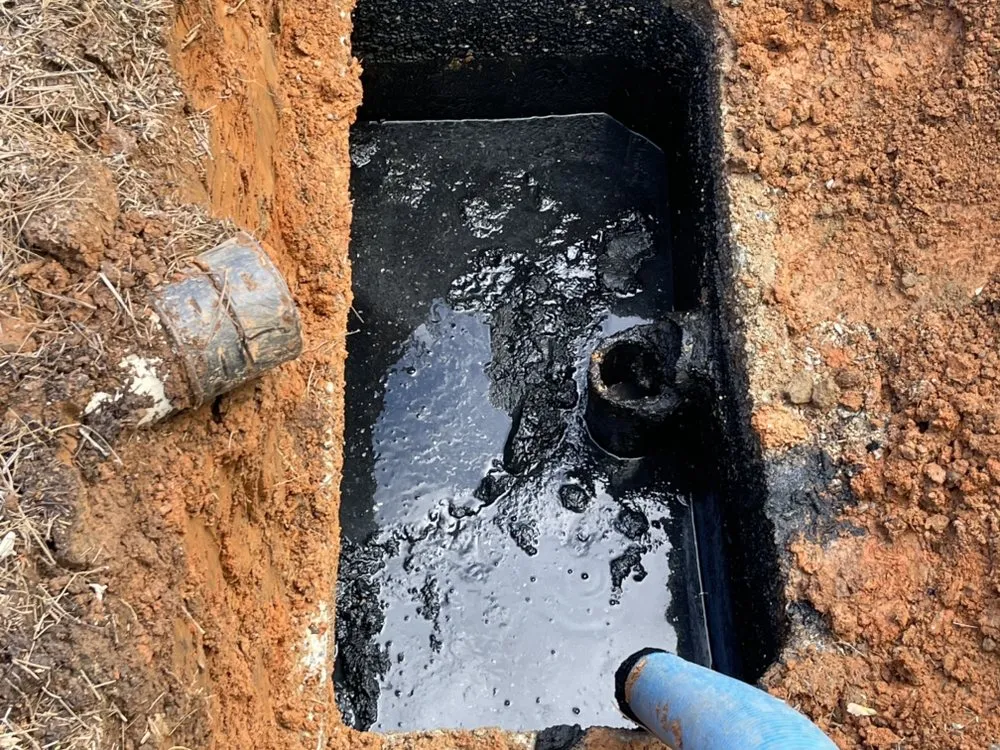 Emergency emergency plumbing in Atlanta, GA by Easy Clean Septic