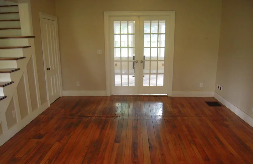 Slide of Echelon Mechanical