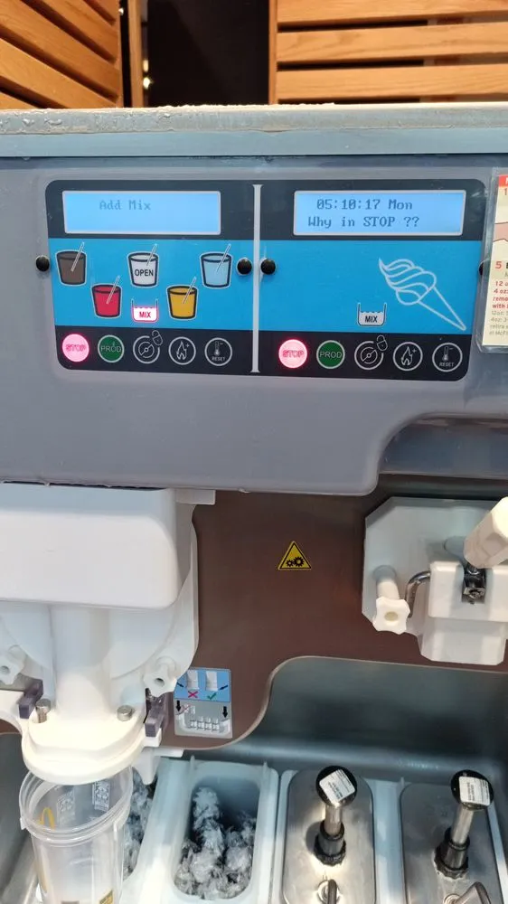 Slide of Ecua Cleaning