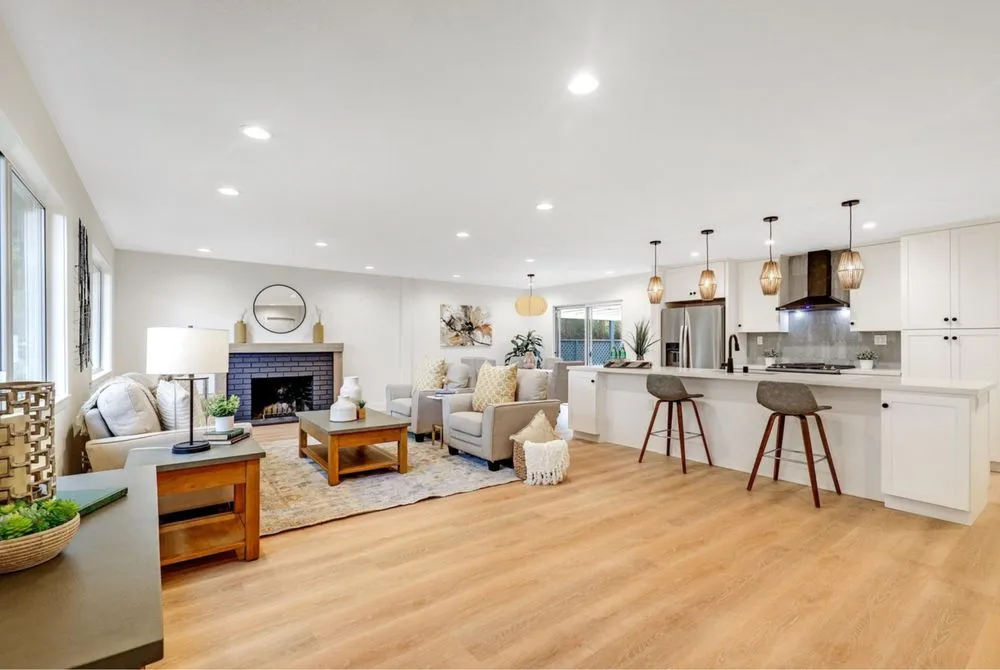 Slide of Eddie General Construction