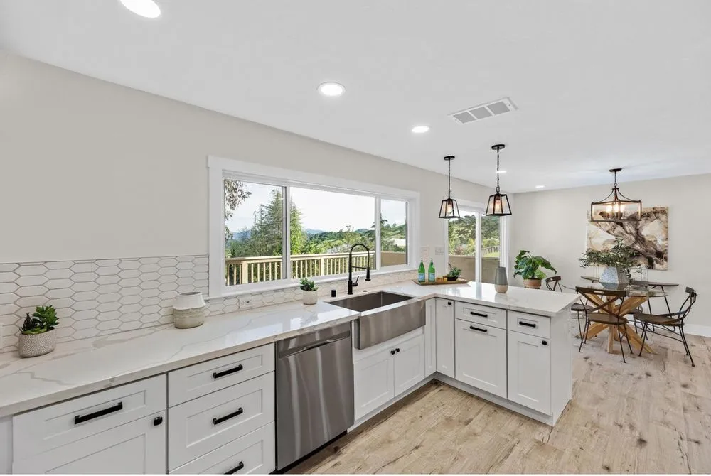 Slide of Eddie General Construction