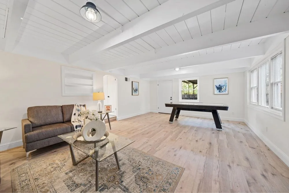 Slide of Eddie General Construction