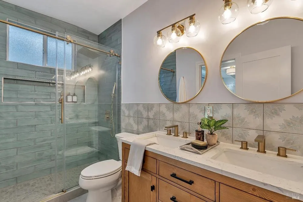 Slide of Eddie General Construction