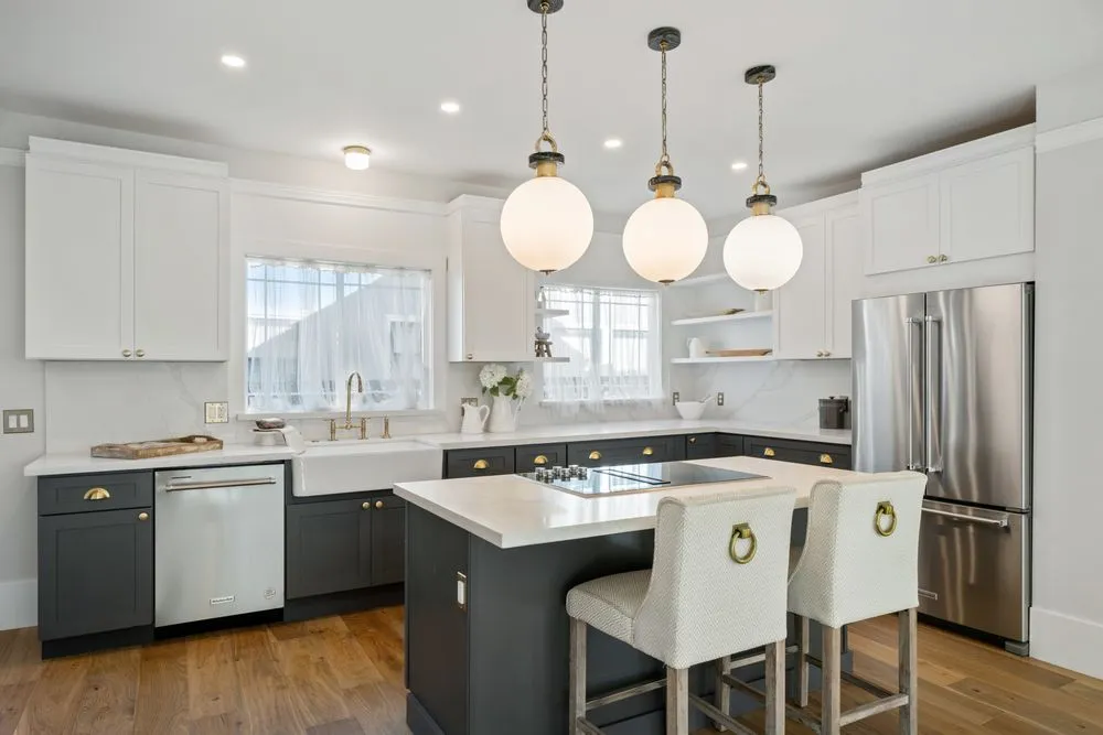 Slide of Eddie General Construction