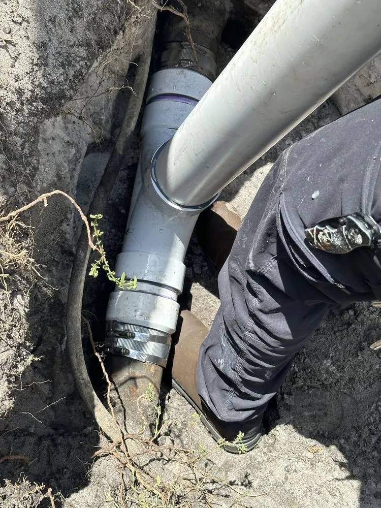 Slide of Eddy Martinez Plumbing Services