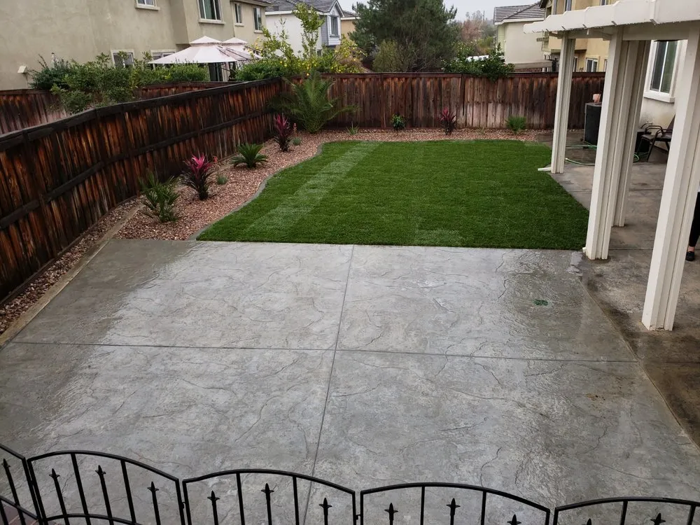 Slide of Edgar's Landscaping