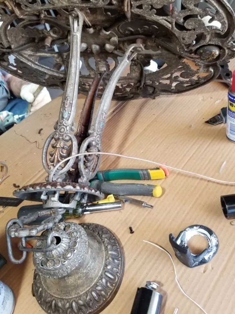 Slide of Edward Handyman