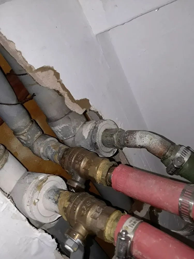 Slide of Edward Rojas Plumbing