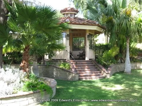 Slide of Edward's Enterprises General Contractor & Handyman