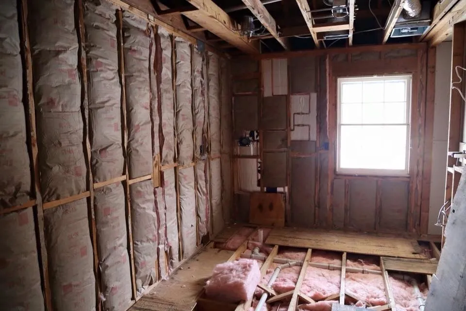 Slide of E&E Restoration