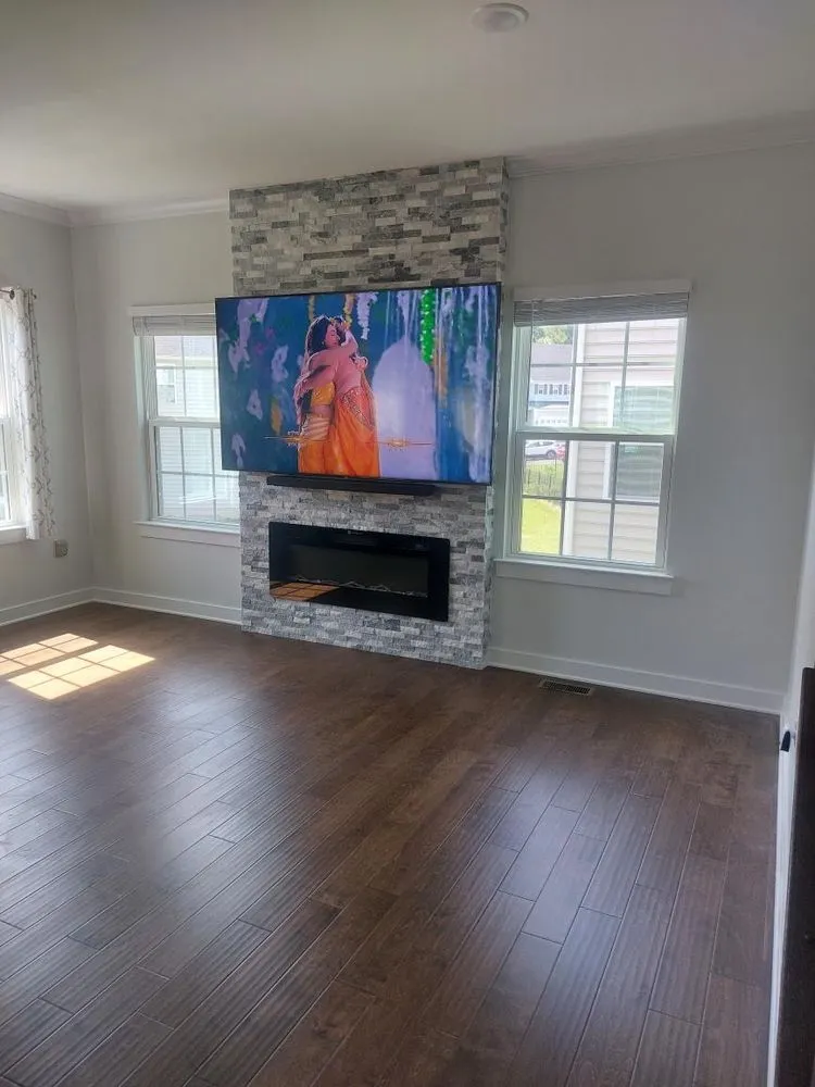 Slide of Eigch Designs