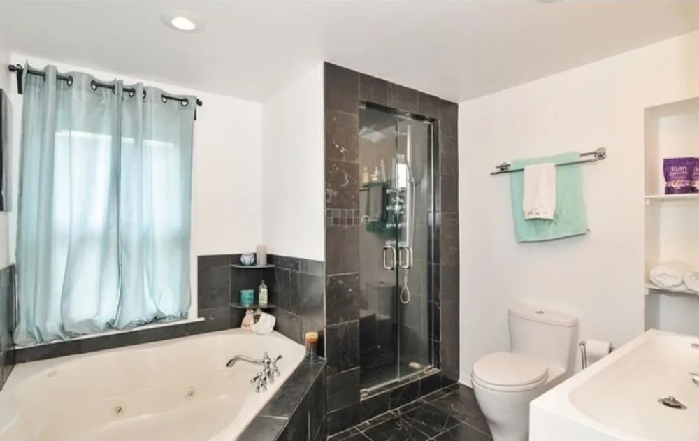 Slide of Einstein Plumbing USA