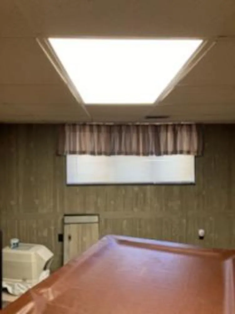 Slide of E&J Electric Plus