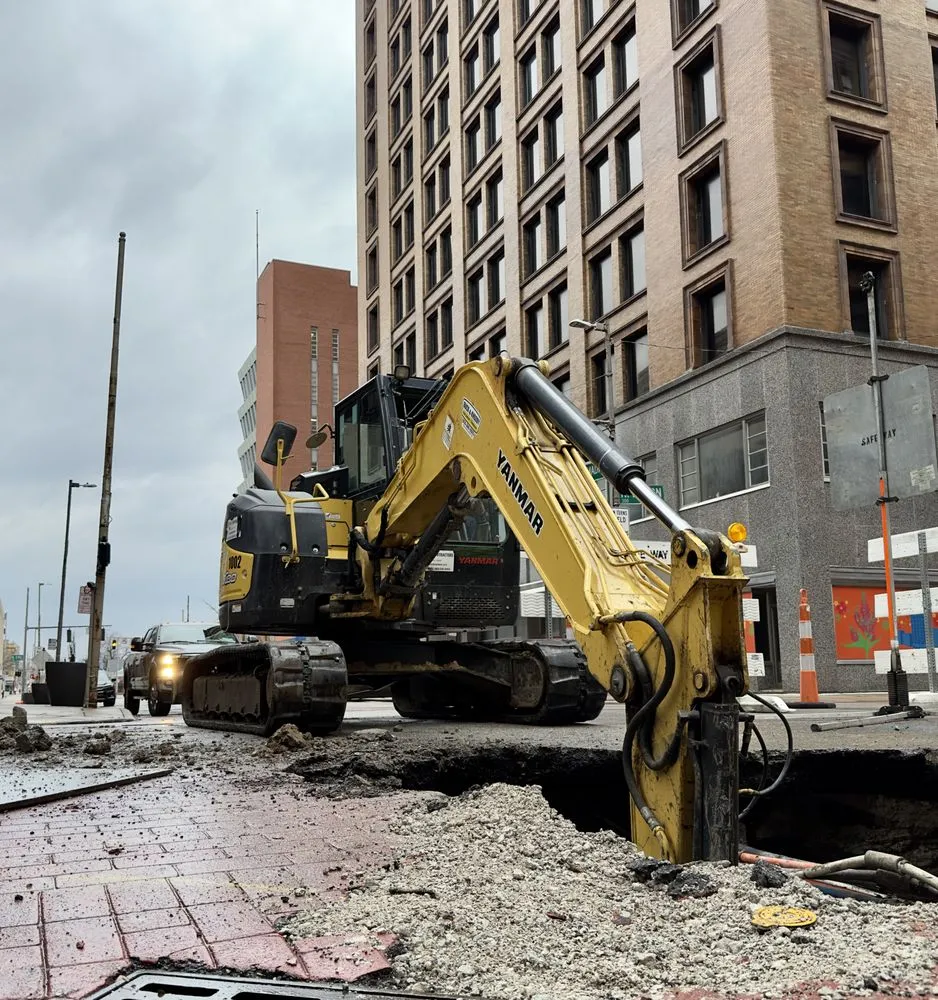 Slide of E&K Contractors