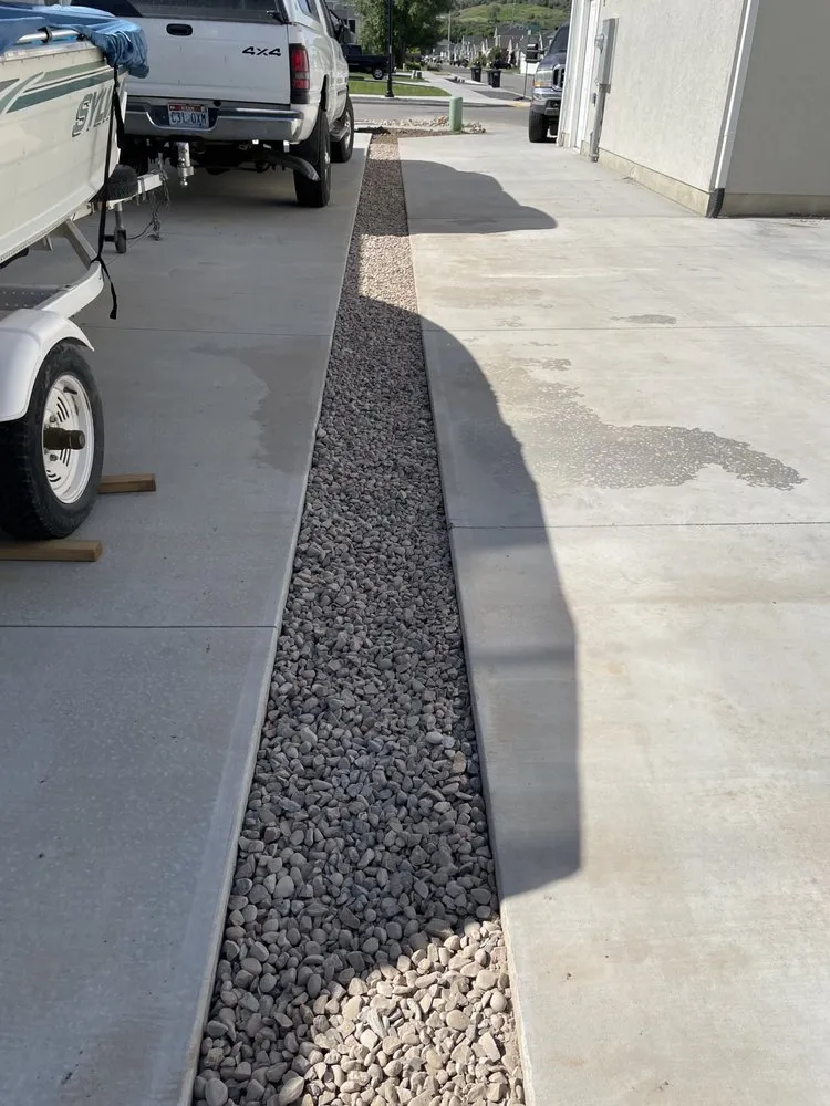 Slide of El Macho Landscaping