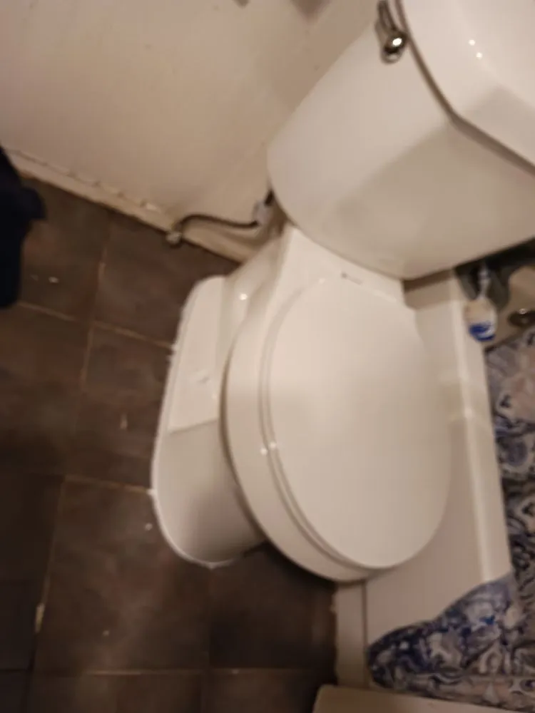 Slide of El plomero Garcia