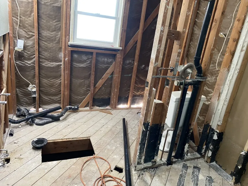 Slide of El Plomero Miguel