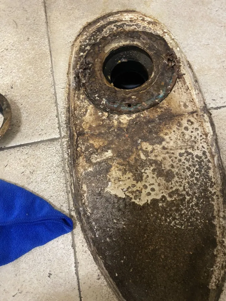 Slide of El Plomero Miguel