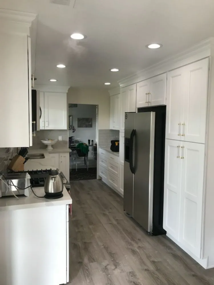 Slide of Elco Handyman