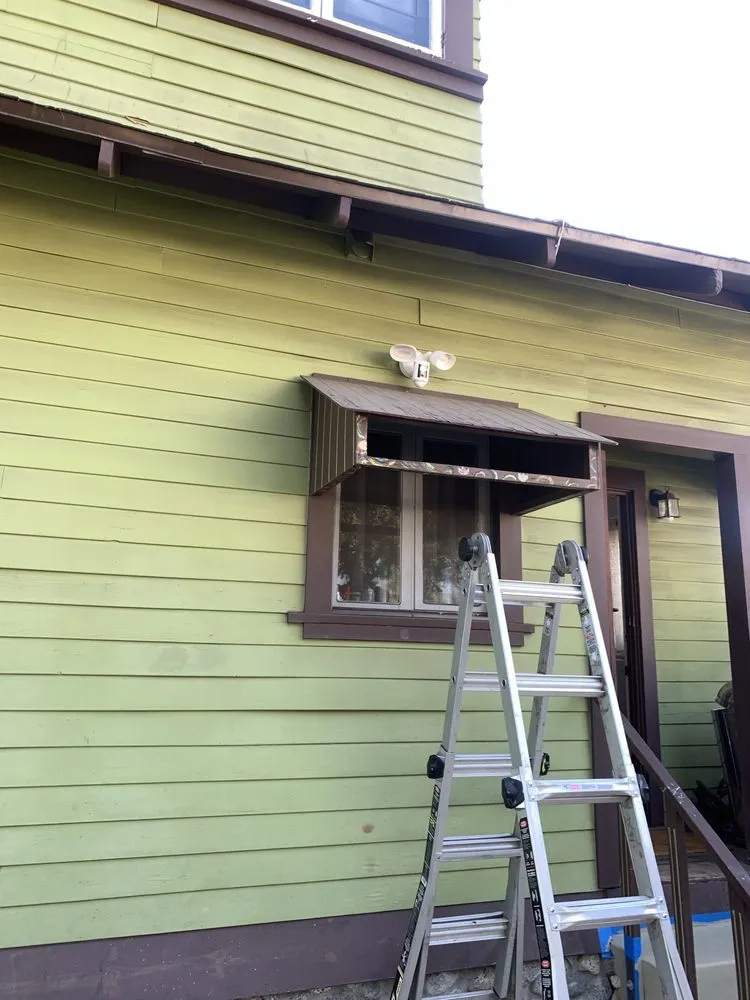 Slide of Elco Handyman