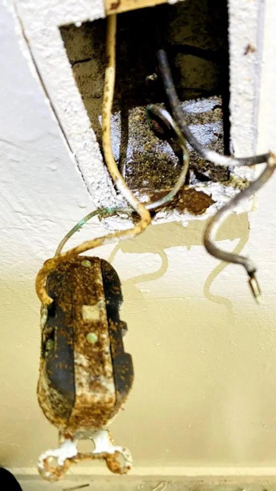 Slide of Electricista MCH