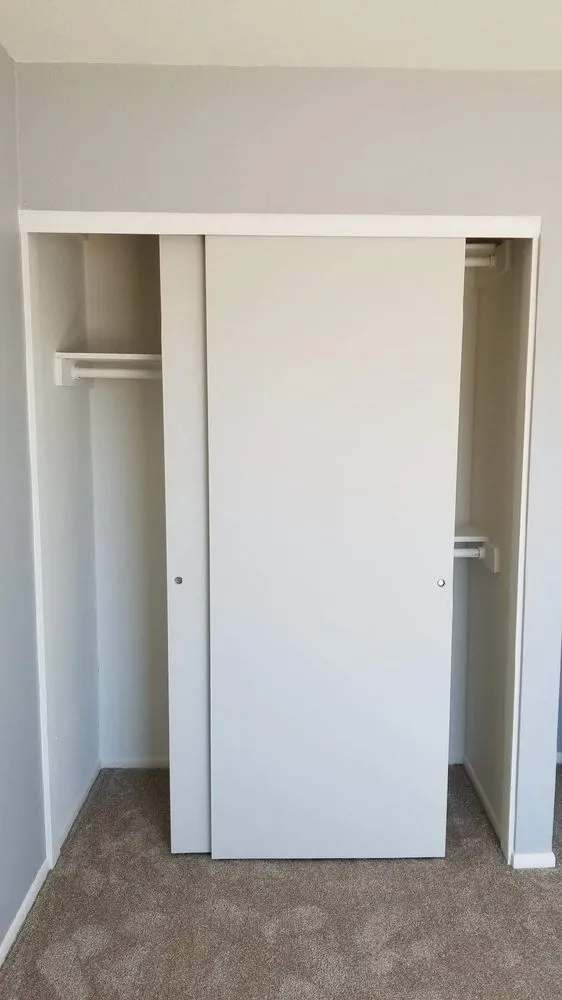 Slide of Eli The Handyman