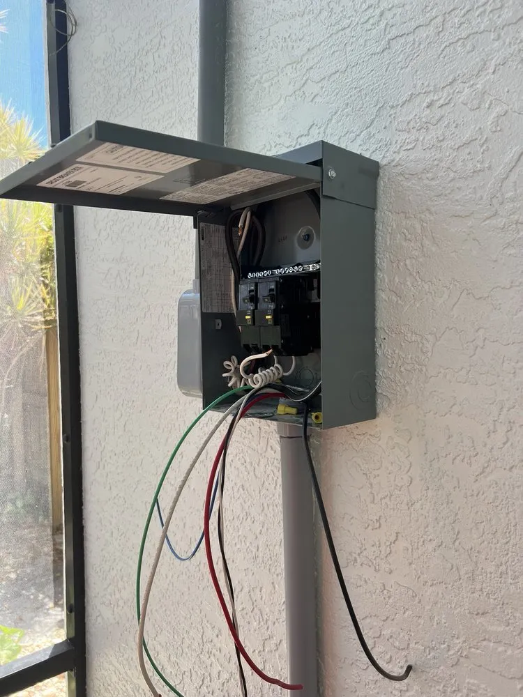 Slide of Elio Morales Handyman Services