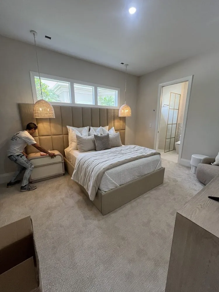 Slide of Elio Morales Handyman Services