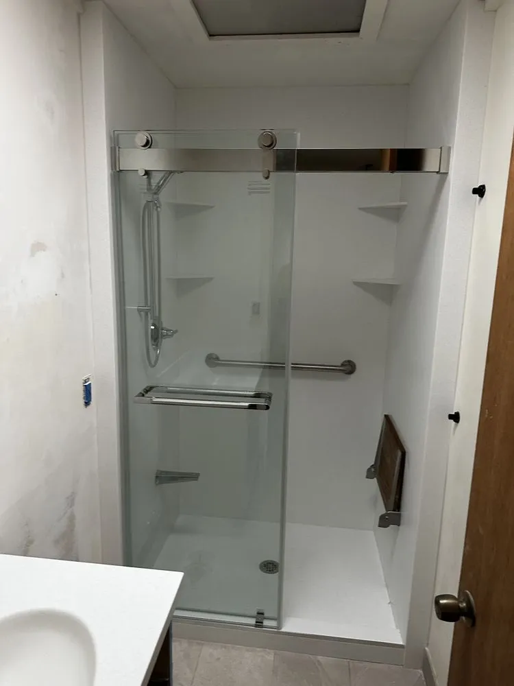 Slide of Elite Bees Builder