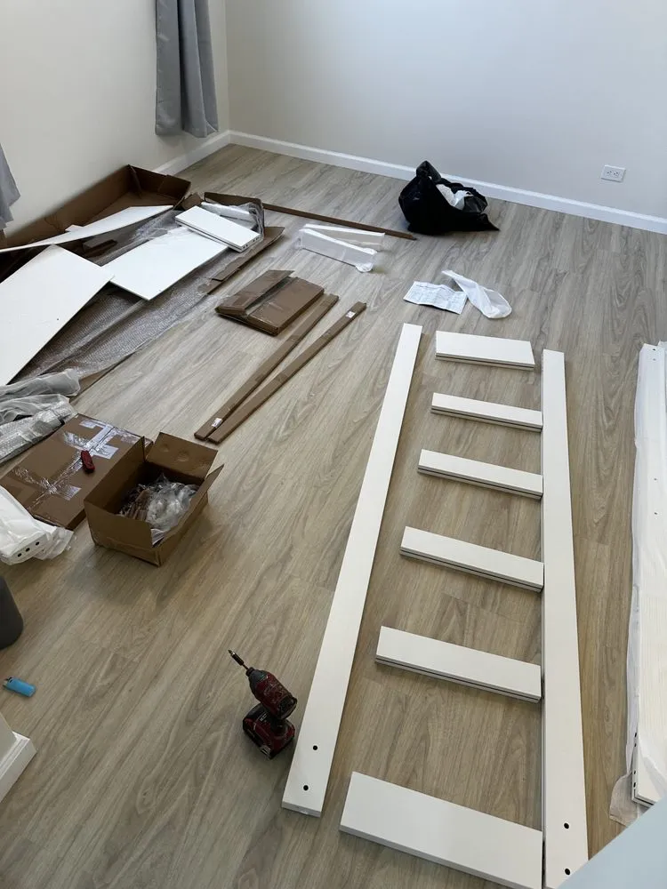 Slide of Elite Bees Builder