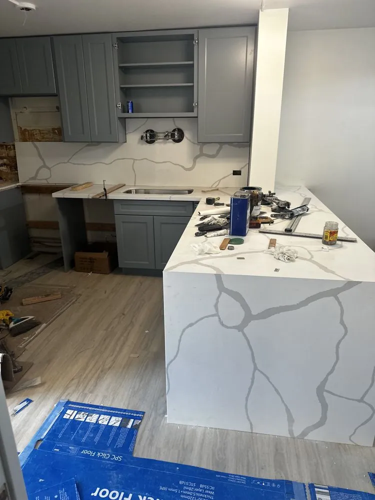 Slide of Elite Bees Builder