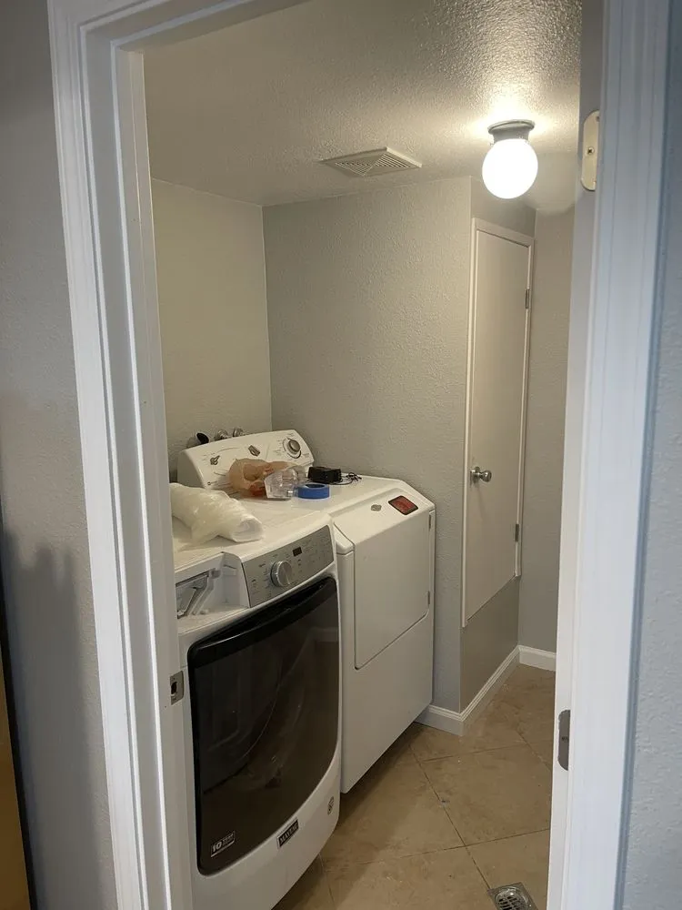 Slide of Elite Contracting Solutions