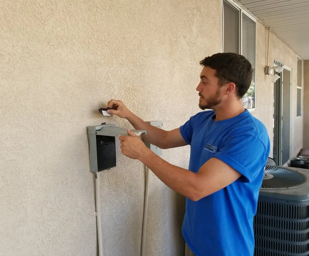 Slide of Elite Heating & Air Conditioning