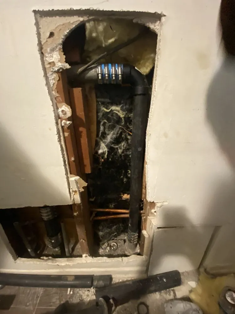 Slide of Elite Plumbing Pros