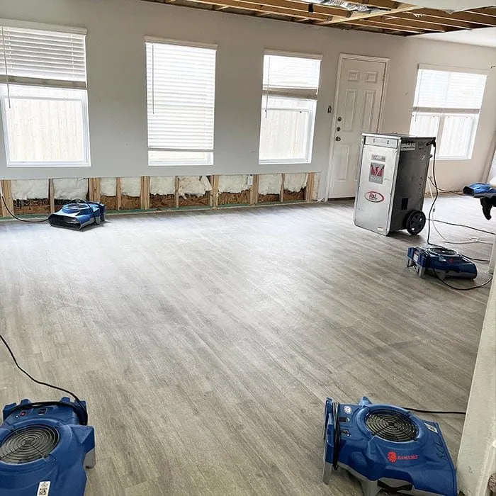 Slide of Elite Solutions Restoration