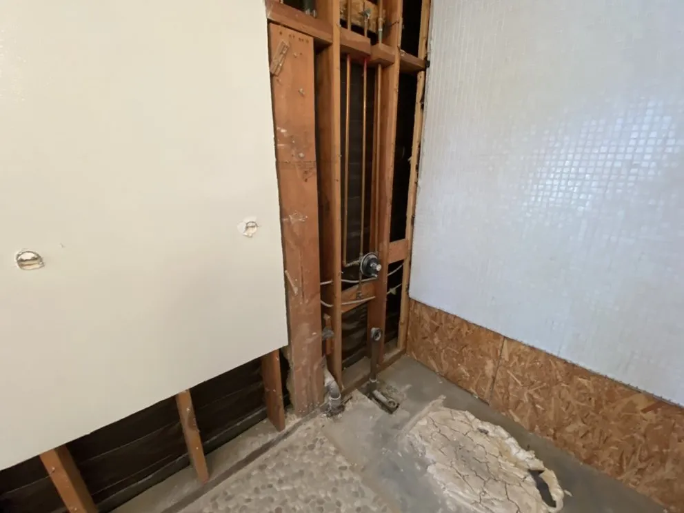 Slide of Elite Solutions Restoration