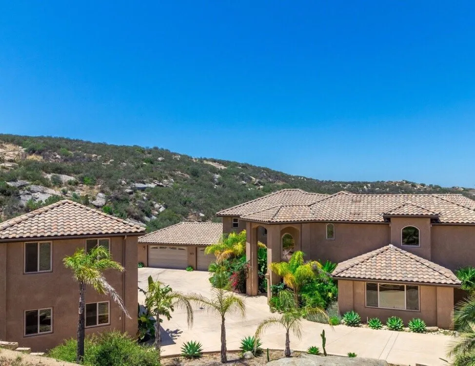 Slide of Elk Builders